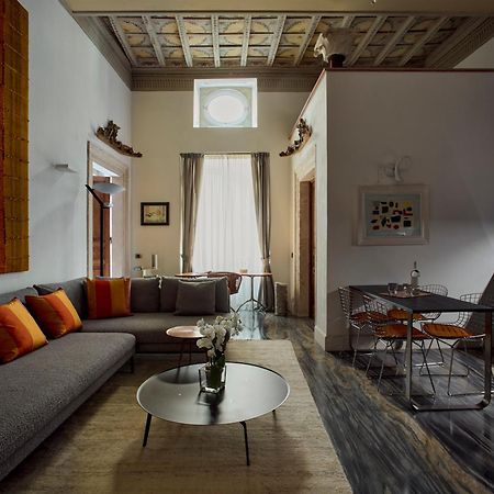 Palazzo Delle Pietre - Luxury Apartments 로마 외부 사진