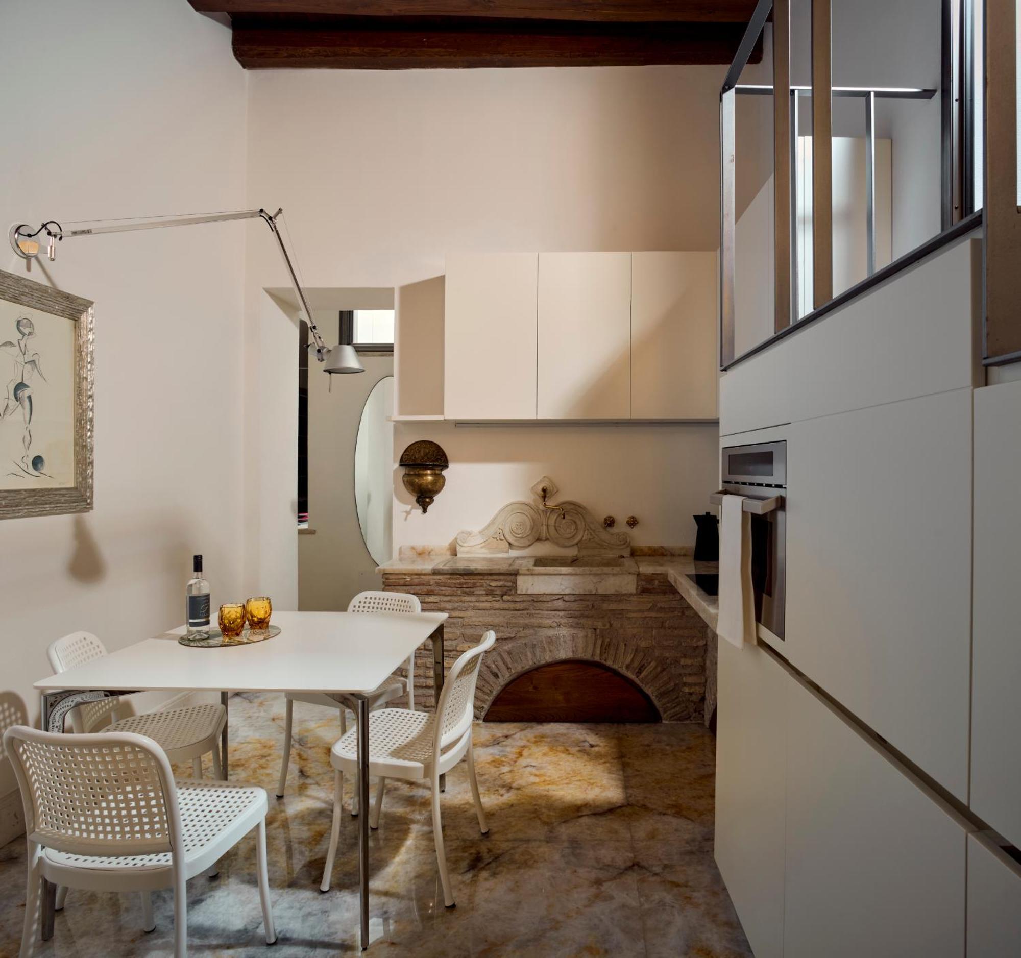 Palazzo Delle Pietre - Luxury Apartments 로마 외부 사진